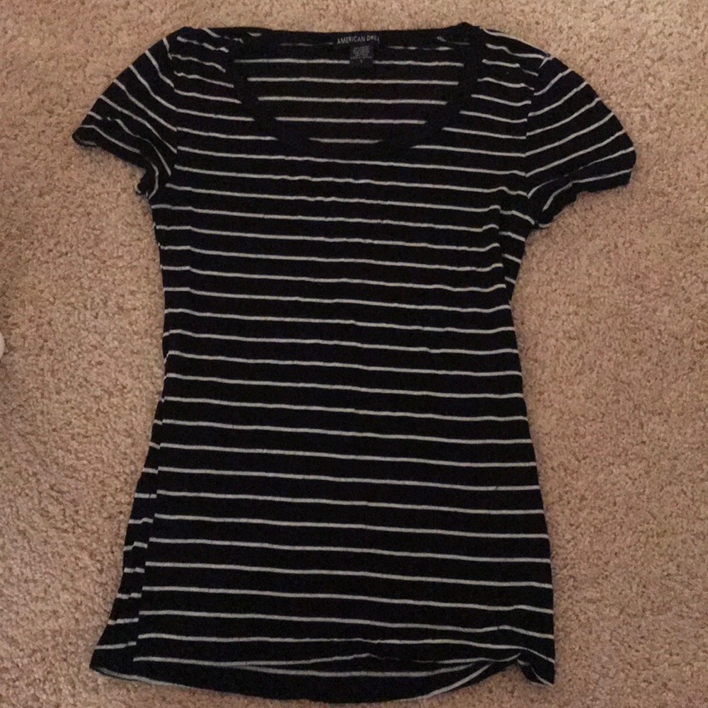 Lightweight fitted striped top
